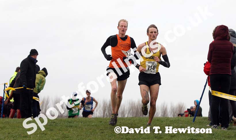 Dan Garbutt (Durham City)  and Jack Martin (Stockport) during the senior mens North Eastern Cross Country, Champs., Temple Park, South Shields. Photo: David T. Hewitson/Sports for All Pics